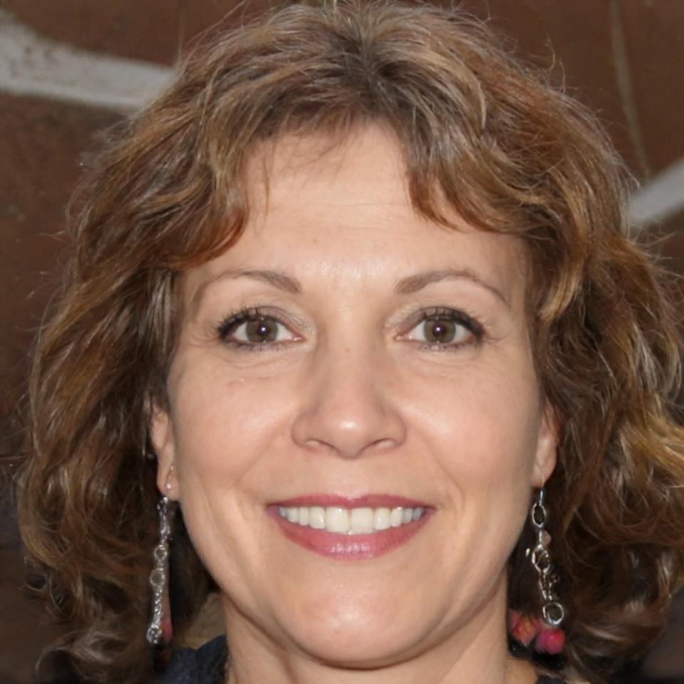 Wilhelmina Oosthuizen, Operations Director